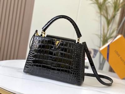 LV Handbags 658